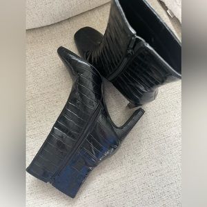 Forever 21 heeled booties